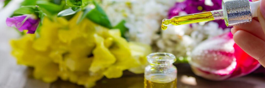 The Chemistry of Aroma: How Specialty Solvents and Intermediates Shape Flavours and Fragrances
